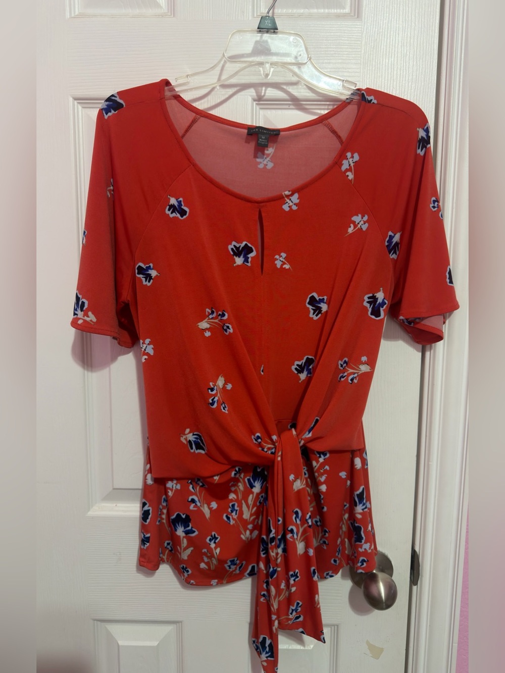 The Limited Floral Tie-Front Top – Size Medium